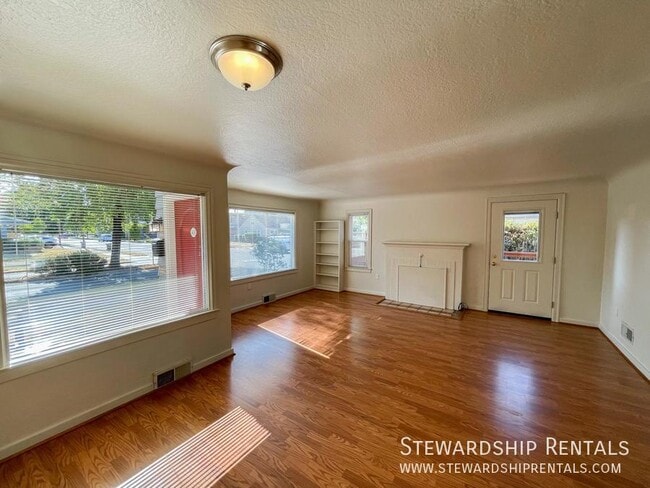 Building Photo - 1790 Mill St