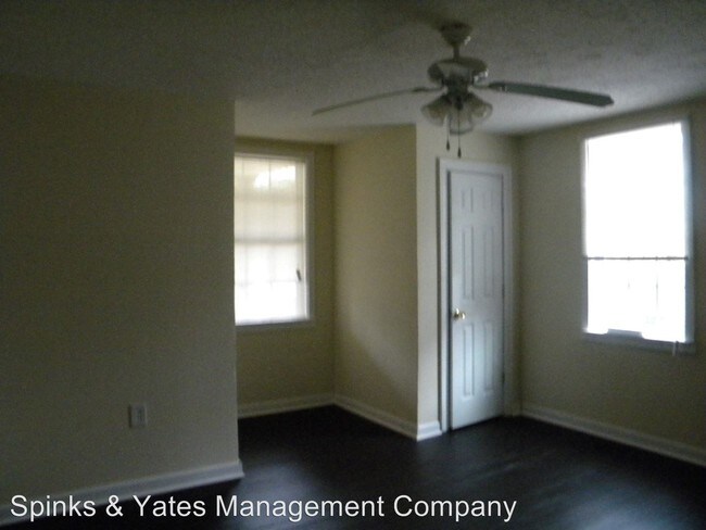 Building Photo - 2 br, 1 bath House - 6 Railroad Street