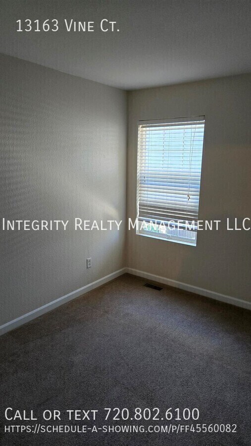 Building Photo - 13163 Vine Ct