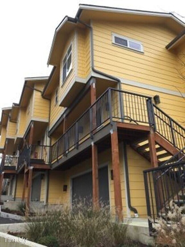 Foto del edificio - 821 Blueberry Ln