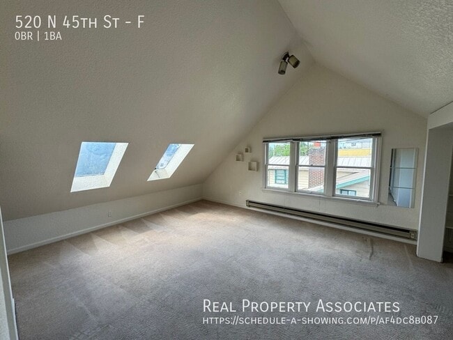 Building Photo - 520 N 45th St