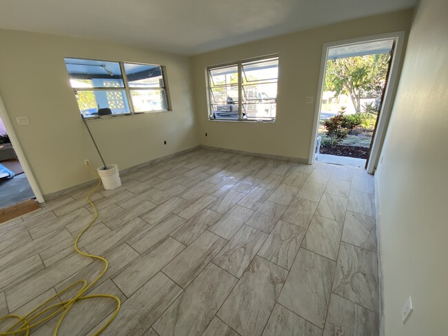 Bright and airy living room - 27677 Okeana St