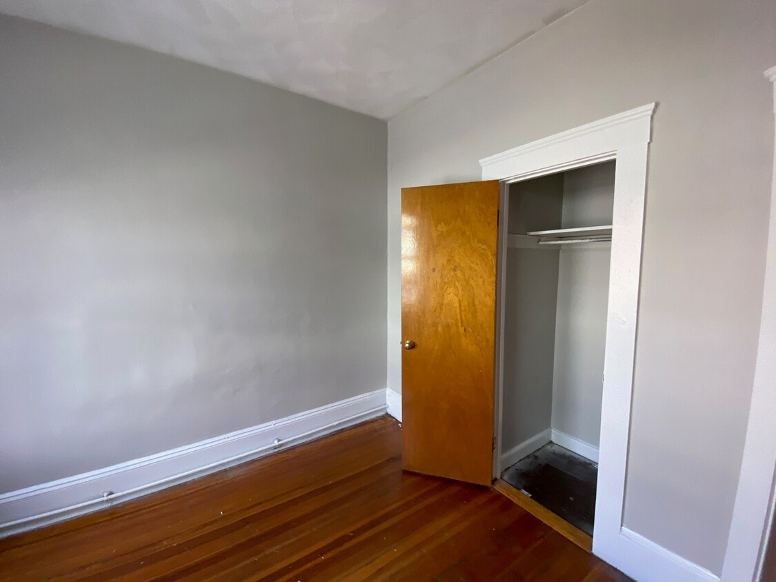 Building Photo - 134 Chestnut St