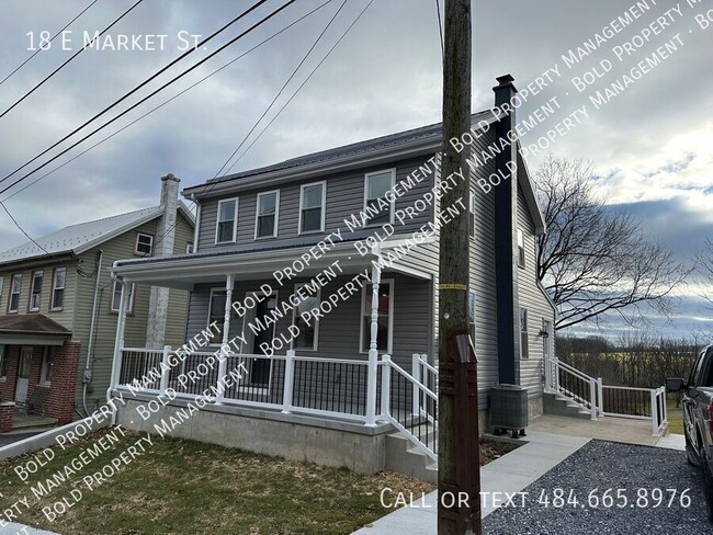 Building Photo - 18 E Market St