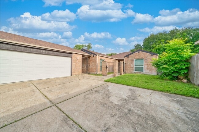 Photo - 7838 Vickijohn Dr House