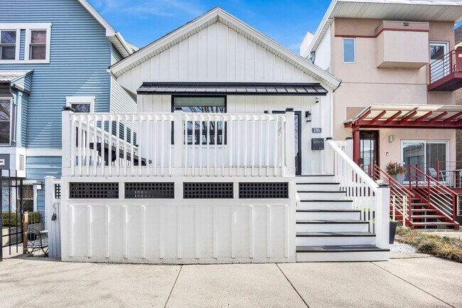 Foto del edificio - 2705 N Marshfield Ave