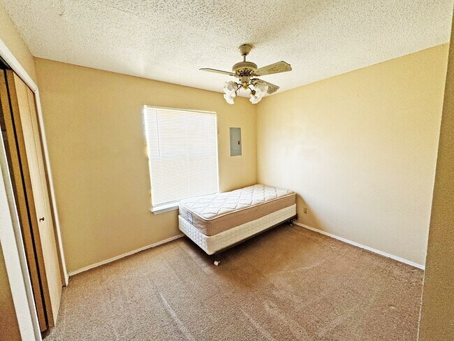 Foto del edificio - 508 N Harrison St