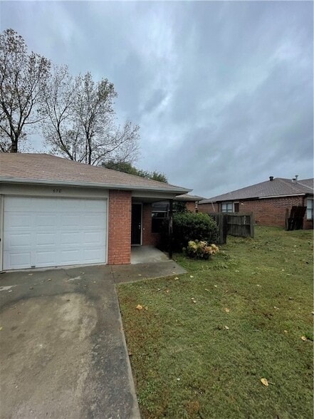 Photo - 670 W Martha Dr Apartment