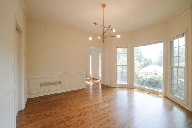 Foto del edificio - 5055 Mallory Ct