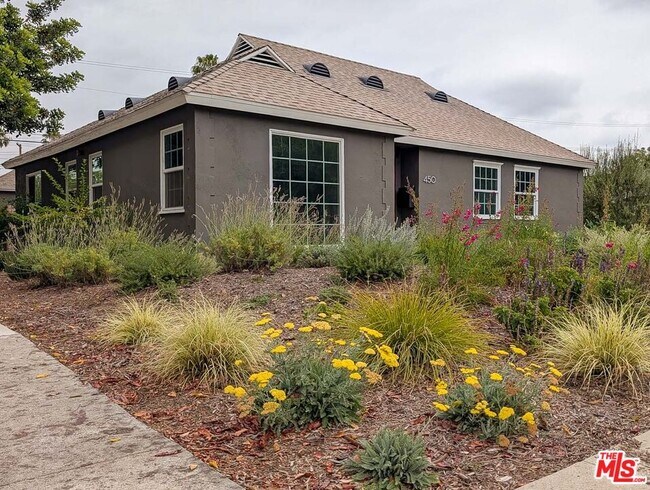 Foto del edificio - 450 N Sunnyslope Ave