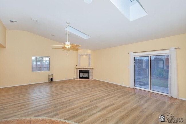 Building Photo - 14710 Blanco Ave