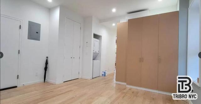 Foto principal - 4 bedroom in Brooklyn NY 11226