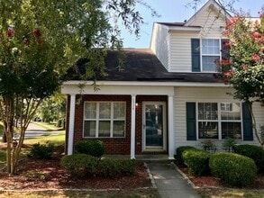 Building Photo - 6334 Inkberry Dr