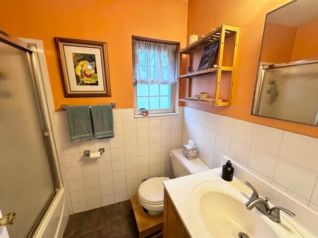 Foto del edificio - 327 5th St