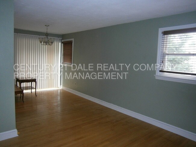 Building Photo - 1509 Rodney Rd
