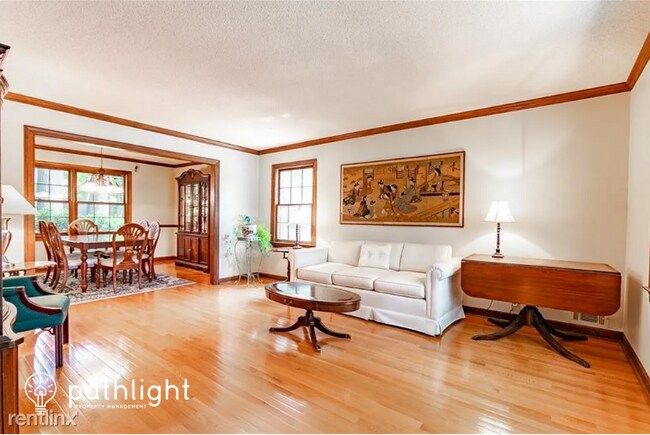 Building Photo - 4 br, 3 bath House - 3722 Southgate Drive ...