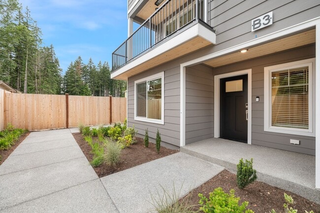 Building Photo - 4 Bed | 3.5 Bathroom | 1800 Sq Ft | $3,700