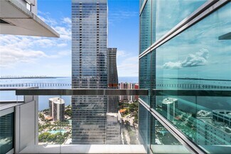 Building Photo - 1395 Brickell Ave