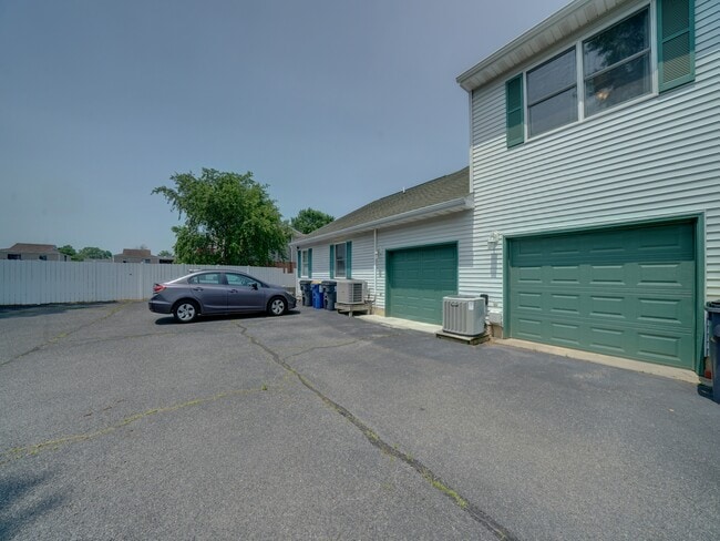 Ample parking - 405 Franklin St