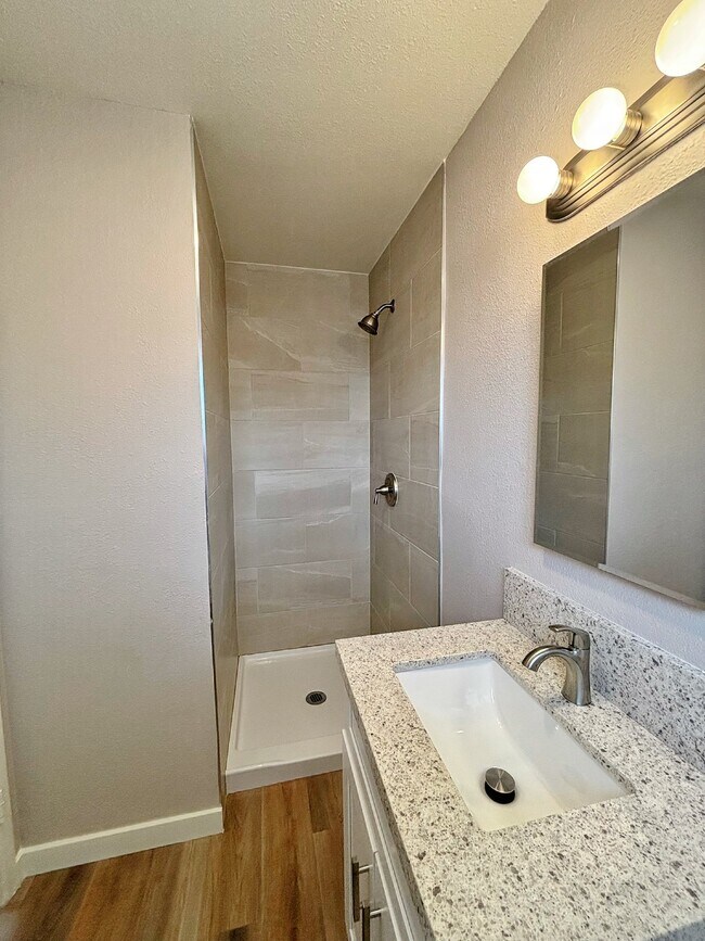 Foto del edificio - 4127 Seymour St
