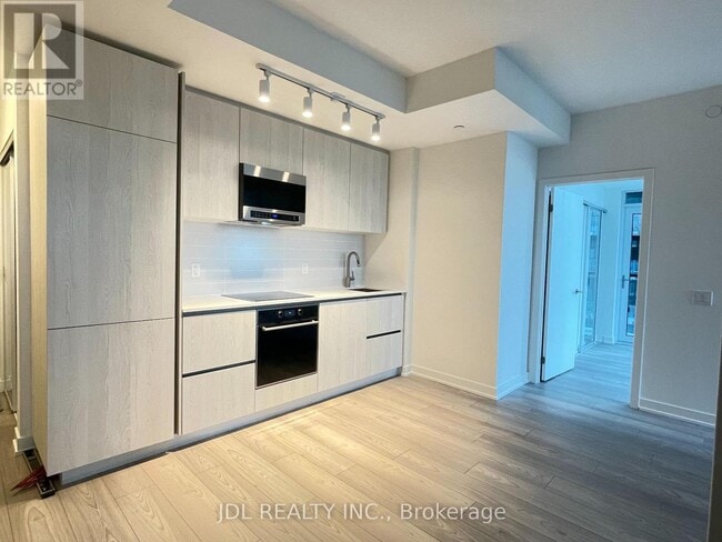 Building Photo - 120 Broadway Ave