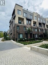 Building Photo - 3409 Ridgeway Dr