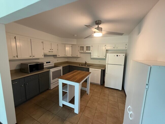 Foto del edificio - 1023 Shagbark Ct