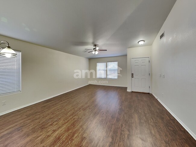 Foto del edificio - 13964 N 133rd Ln