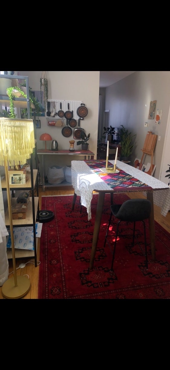 Building Photo - 2028 W Armitage Ave