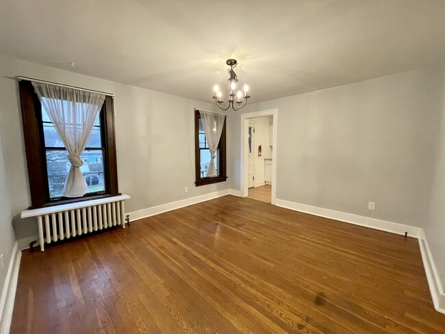 Foto del edificio - 16 Maplewood Ave