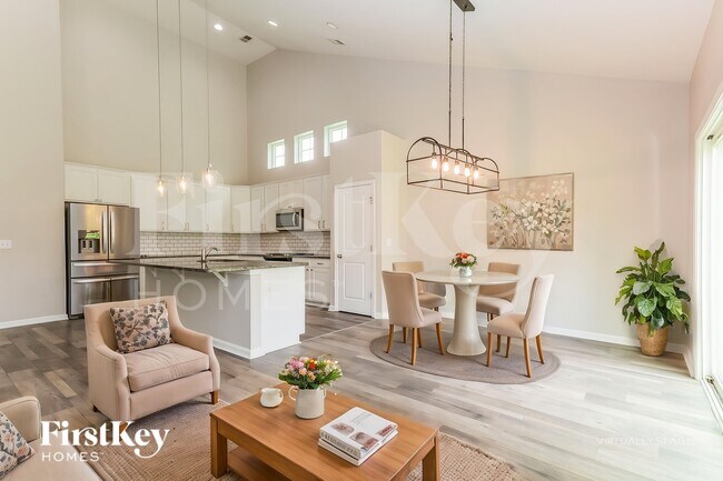 Foto del edificio - 447 Stonefield Cir