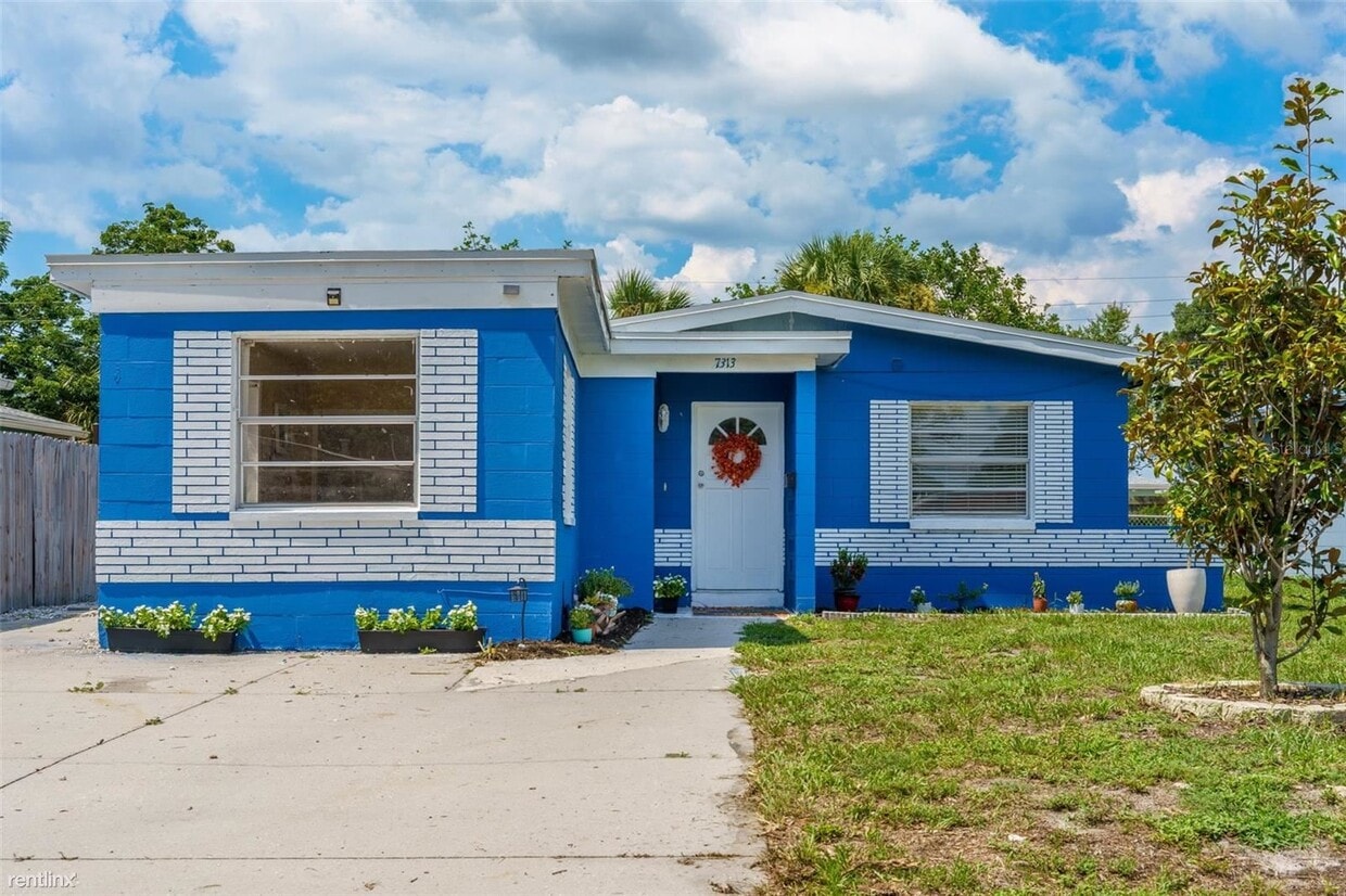 7313 34th Ave N, Saint Petersburg, FL 33710 House Rental in Saint