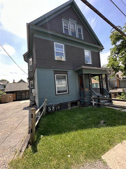 Primary Photo - 105 Catherine St