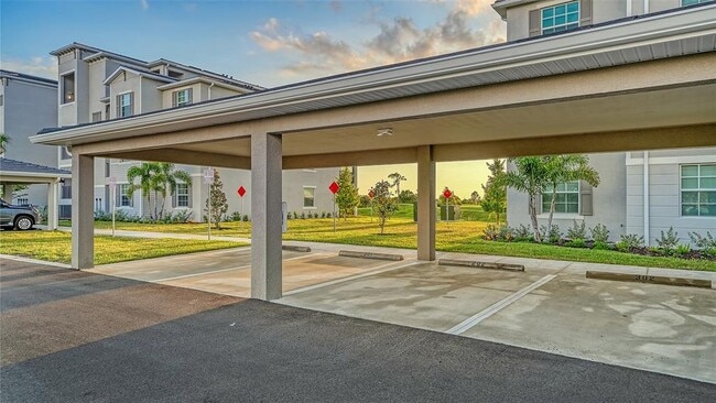 Foto del edificio - 17655 Opal Sand Dr
