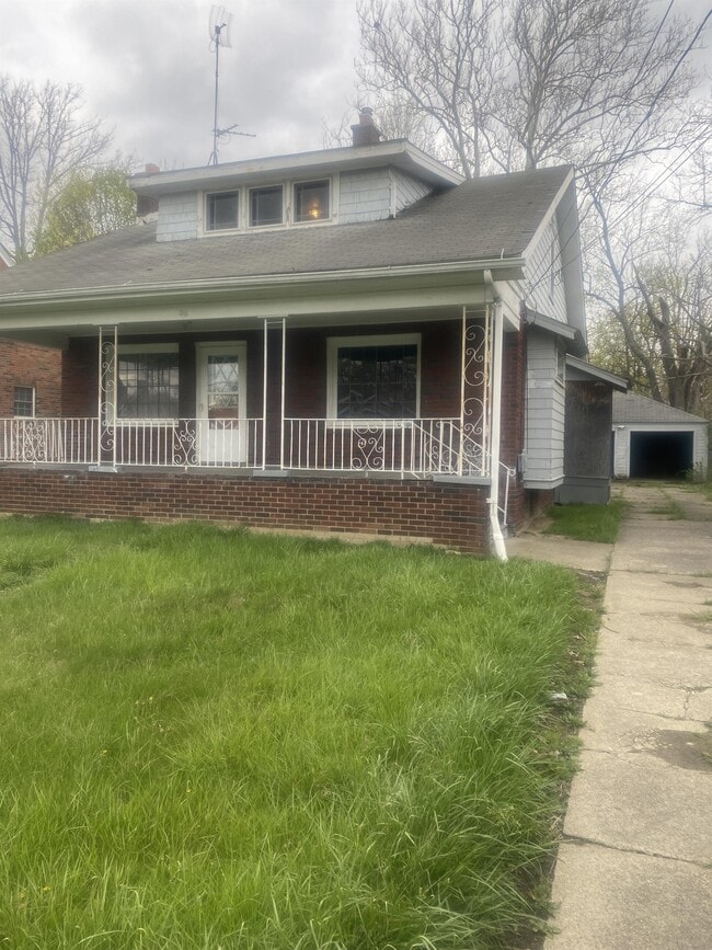 Building Photo - 36 W Avondale Ave