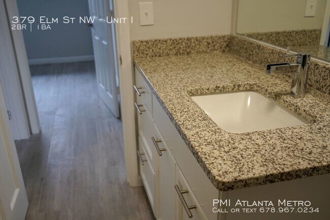 Foto del edificio - Experience The Elm Lifestyle