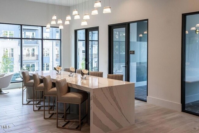 Foto del edificio - 2000 Olivewood St