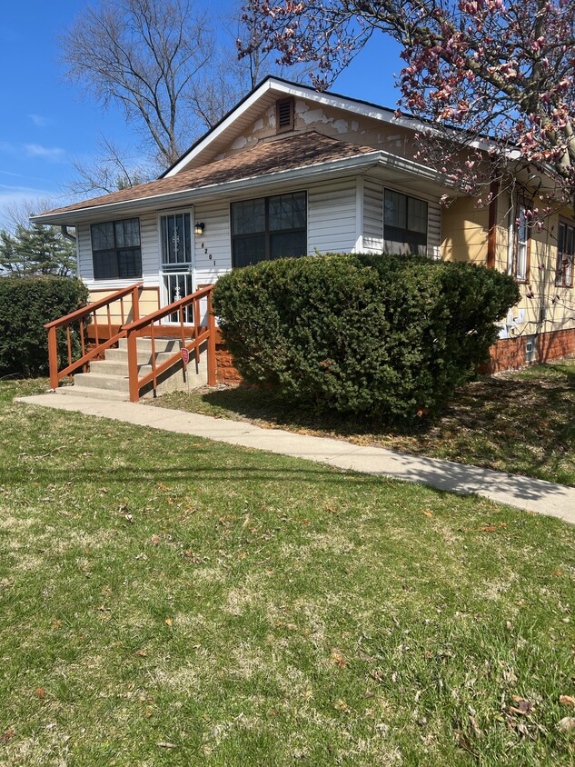 Primary Photo - 6201 Lafayette Rd