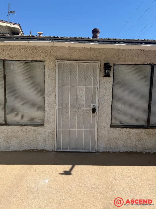 Building Photo - 2905 La Costa St
