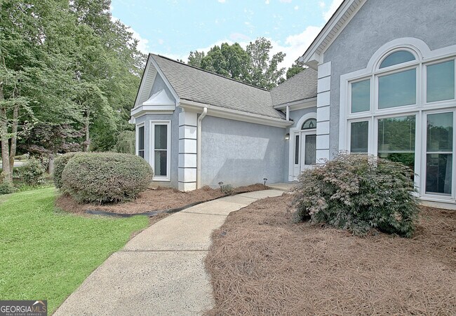 Building Photo - 304 Lamella Ln