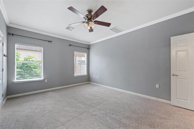 Building Photo - 7513 S Glenn St