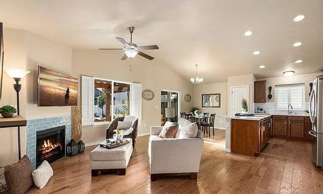 Building Photo - 5562 Osbourne Dr