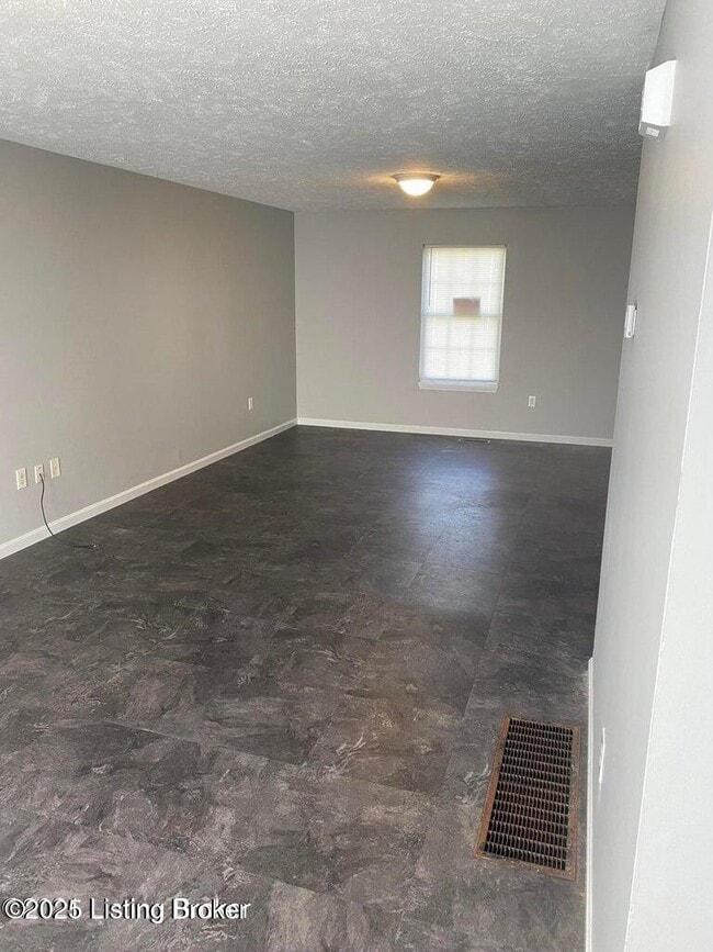 Building Photo - 2022 W Main St