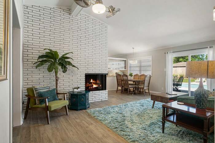 Primary Photo - Mid-Century Midtown Masterpiece!