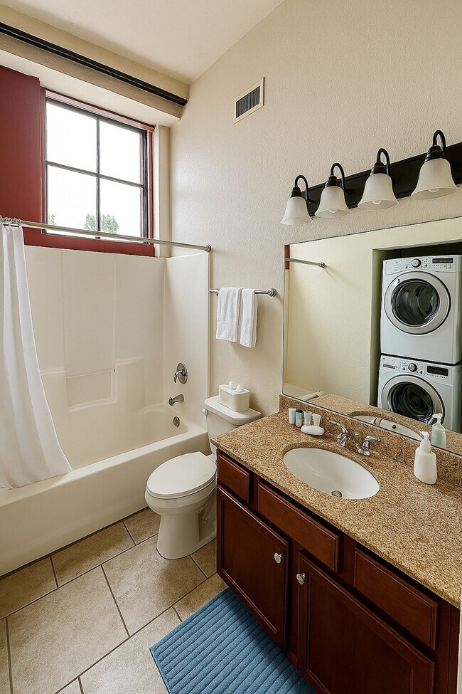 Building Photo - 521 N Jefferson Ave