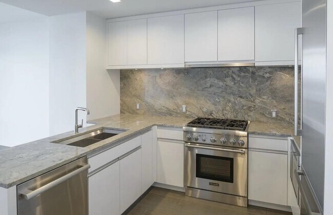 Foto del edificio - 320 Adolphus Ave