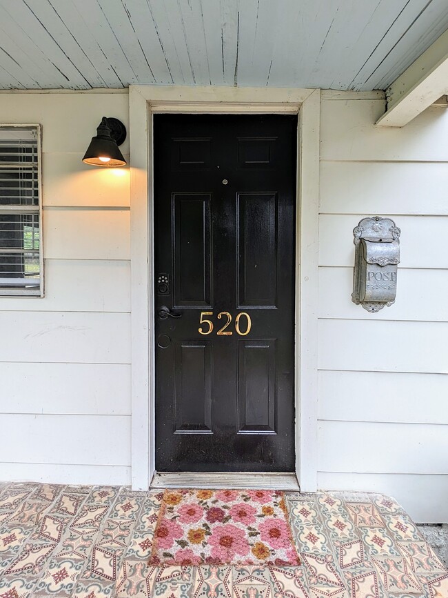 Foto del edificio - 520 48th St S