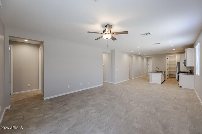 Building Photo - 10813 W Tonto St