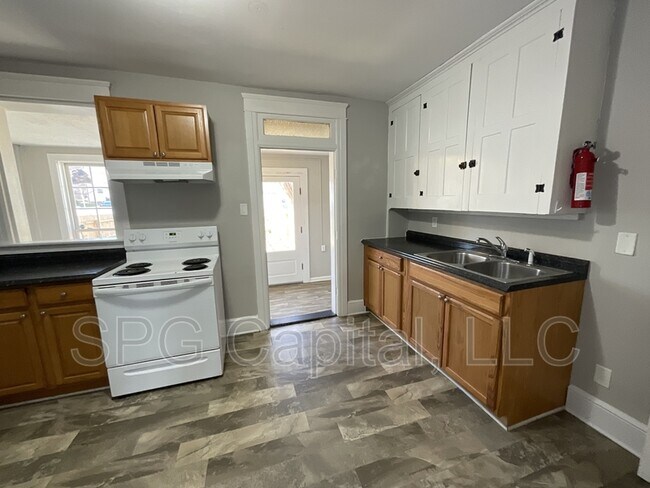 Foto del edificio - 32 Penn St