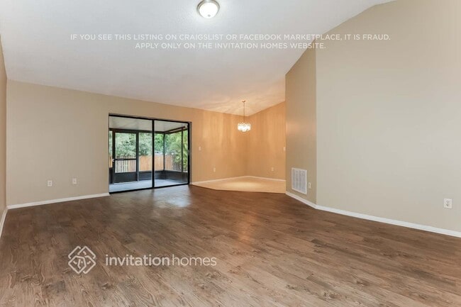 Foto del edificio - 1517 Kestrel Way